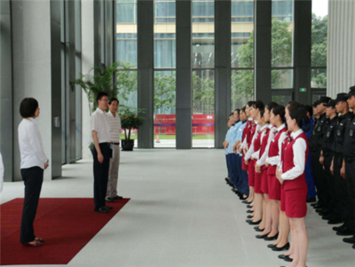 女孩子做物業客服累嗎 如何做好小區物業管理工作